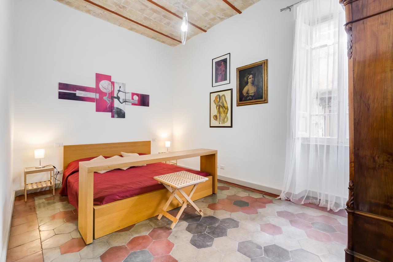 Monti Colosseum Apartment Rzym Zewnętrze zdjęcie