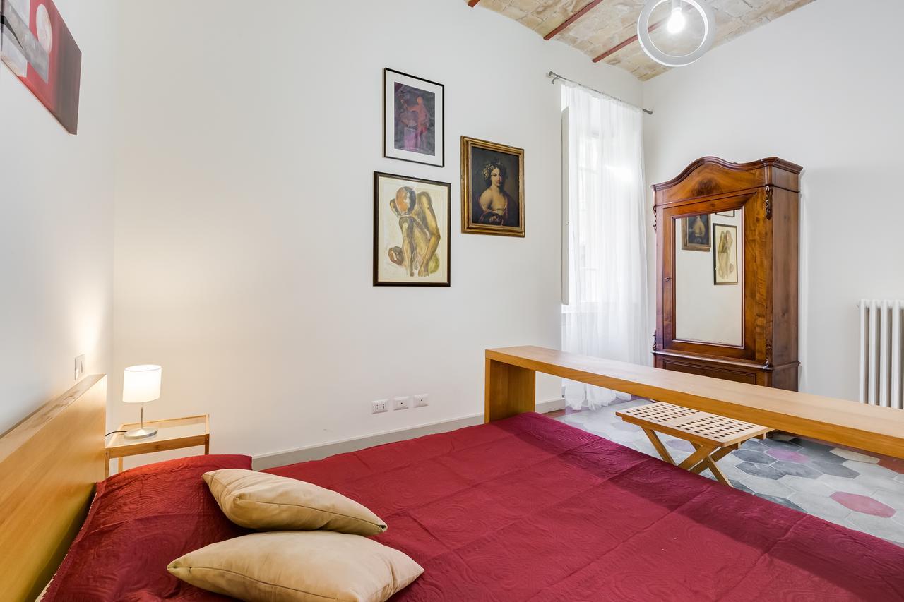 Monti Colosseum Apartment Rzym Zewnętrze zdjęcie